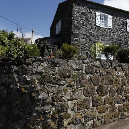 Casas Do Capelo * Varadouro